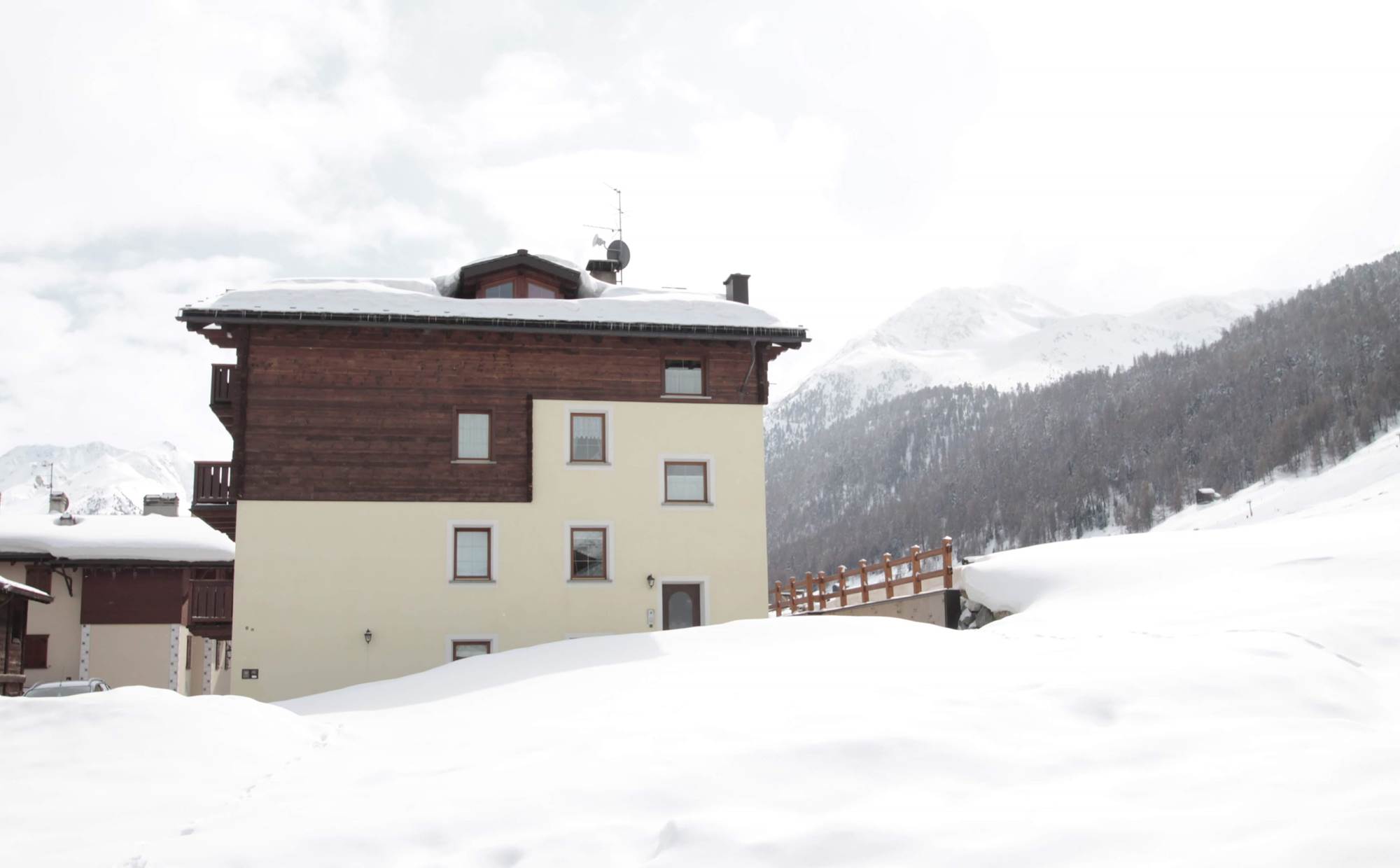 Apartament complex outside