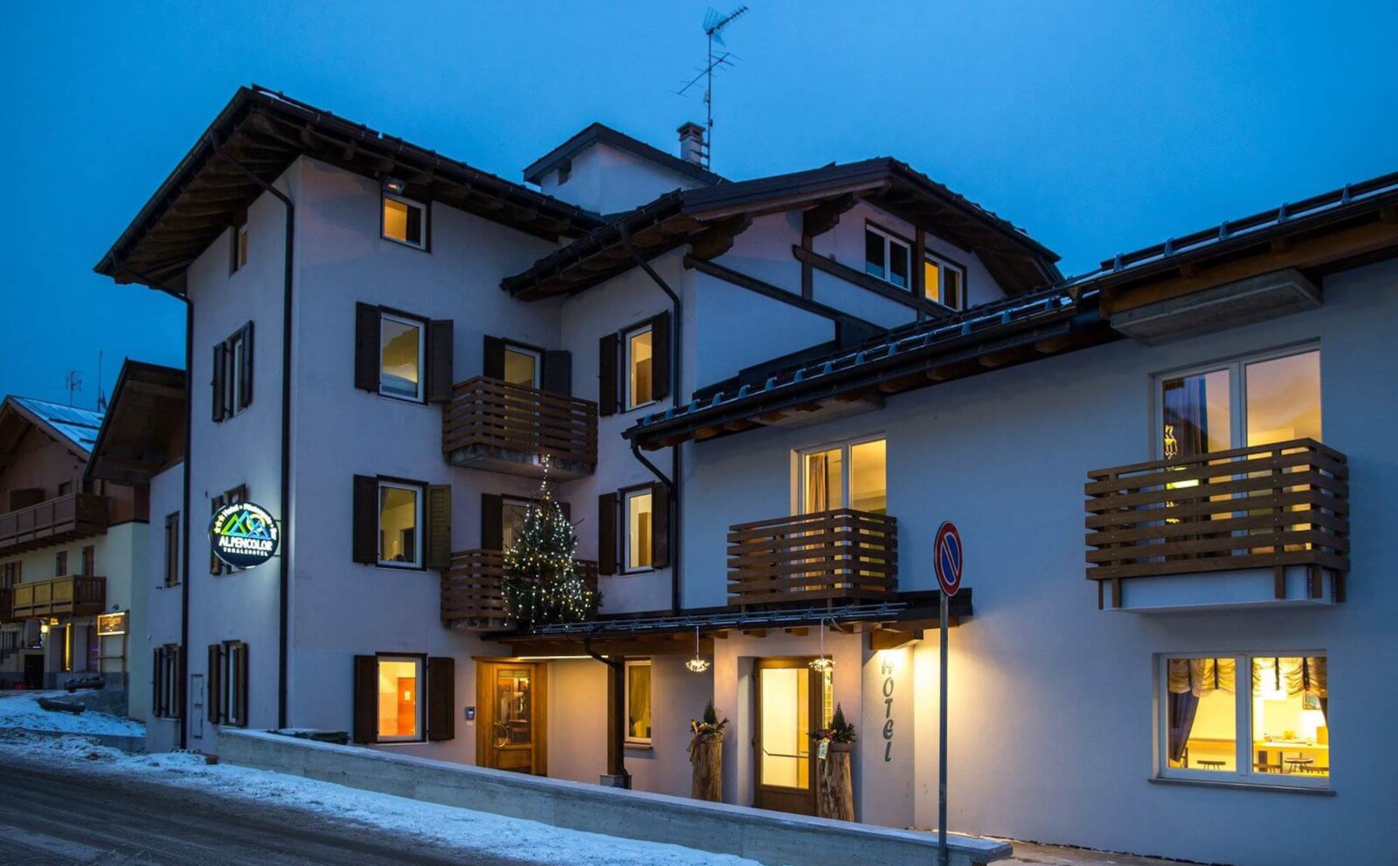 Alpen Color Alpencolor Hotel | Modernt hotell i hjärtat av Passo Tonale