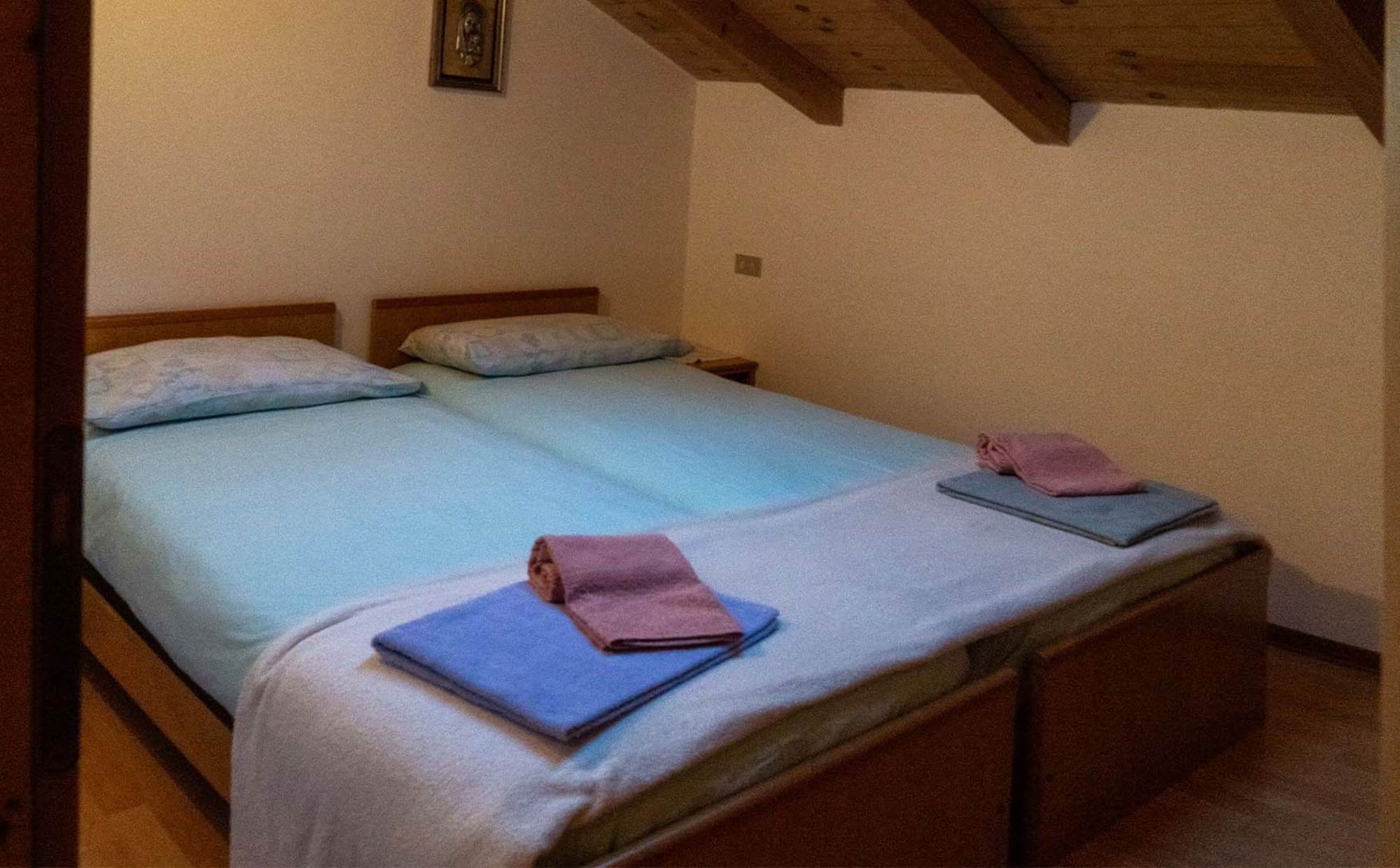 2-room apartment (neve 6) - bedroom