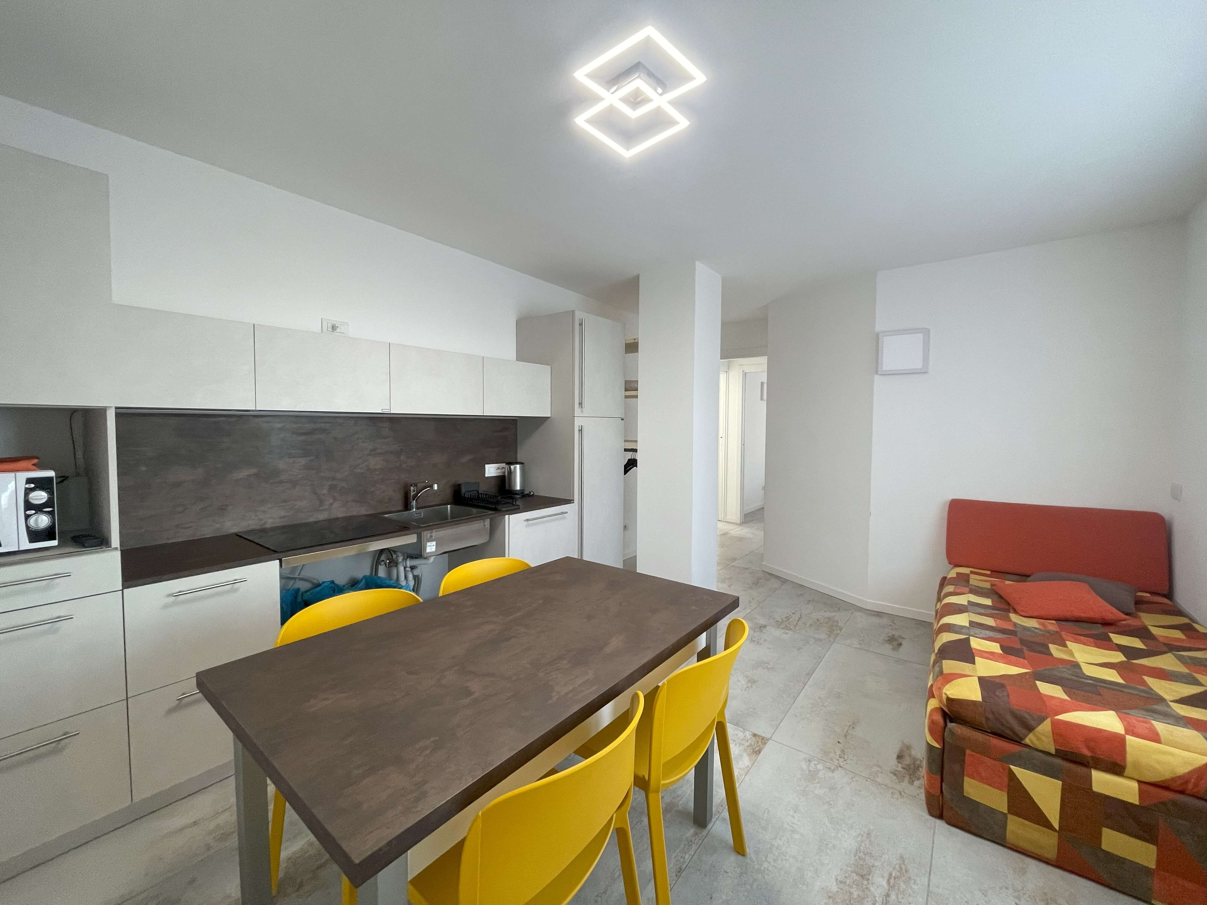 3- room apartament kitchen