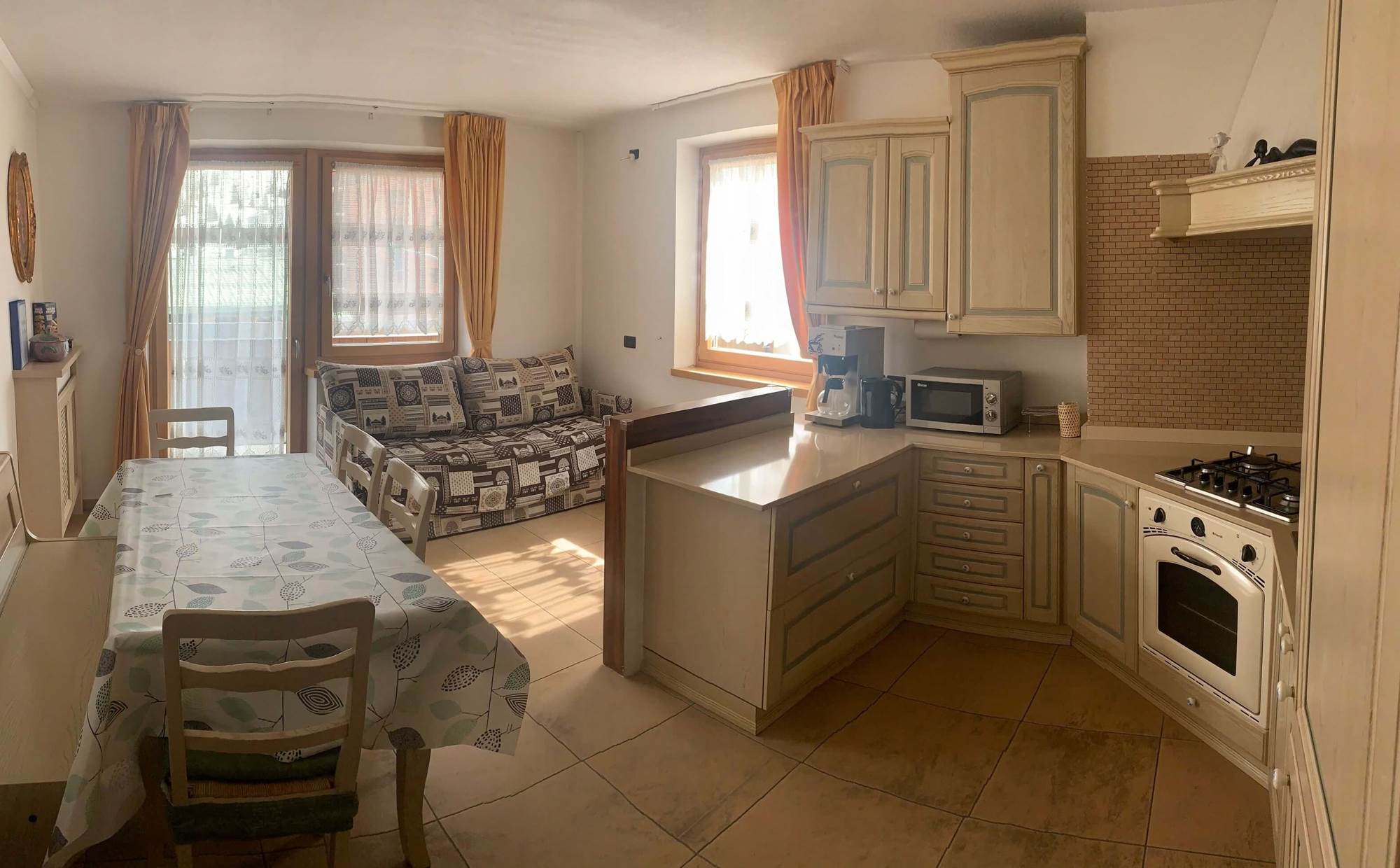 3- room apartament kitchen